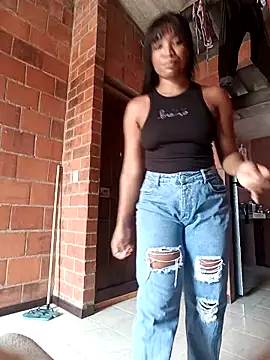 Kaori-Luz online show from 3, 12, 2025