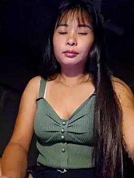 Snapshot of Squirrel-Pear chatting on 18, 10, 2025 Squirrel-Pear online show from 18, 10, 2025
