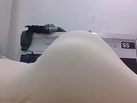 Snapshot of BlueishMove44 chatting on 30, 10, 2025 BlueishMove44 online show from 30, 10, 2025