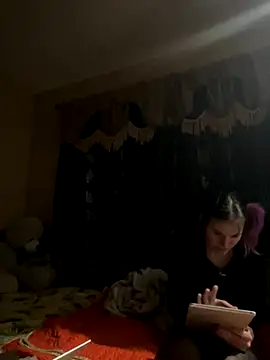 chocolatestrawberrydips online show from 4, 12, 2025