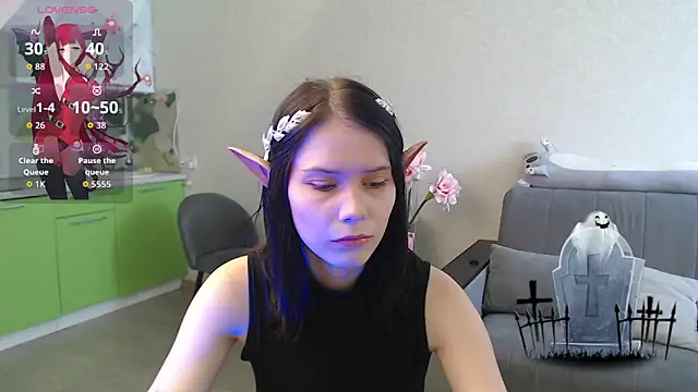 Mell Hyees online show from 30, 10, 2025