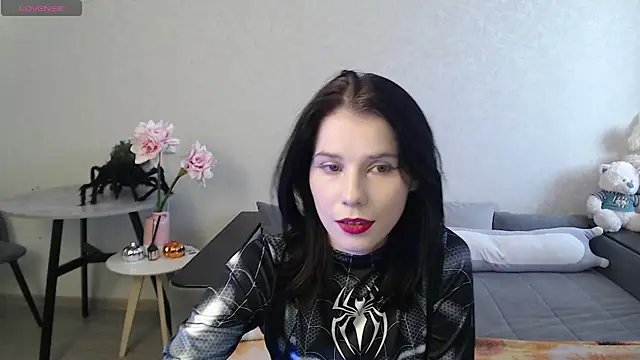 Mell Hyees online show from 1, 11, 2025