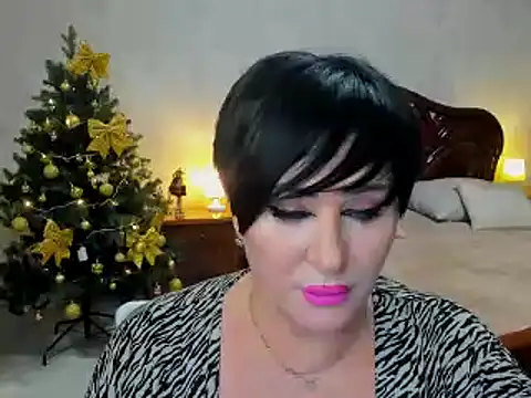 Snapshot of KiraTempt chatting on 21, 12, 2025 KiraTempt online show from 21, 12, 2025