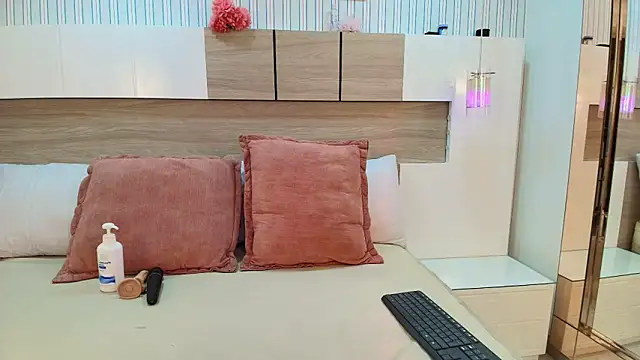 Kaoriabyss  online show from 5, 2, 2026