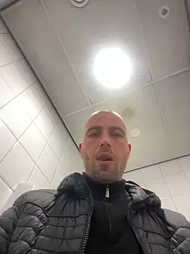 Rotteei1 online show from 9, 2, 2026