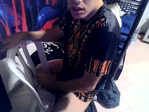 Snapshot of oraharoncohen chatting on 21, 11, 2025 oraharoncohen online show from 21, 11, 2025