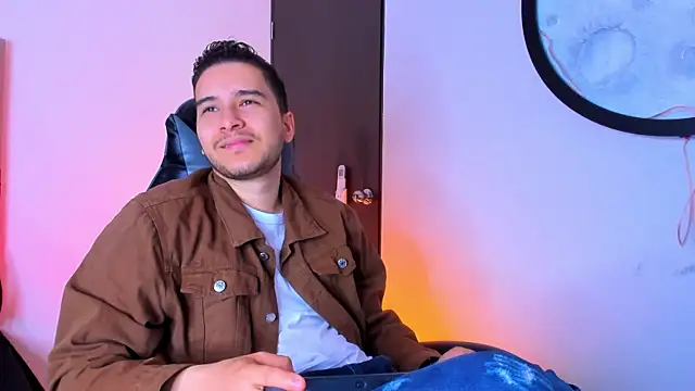 mike 257 online show from 12, 11, 2025