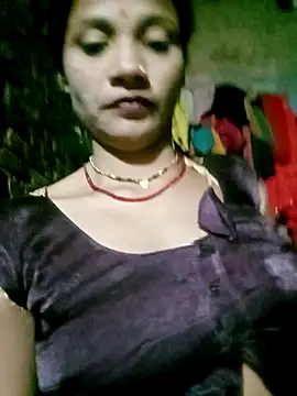 Hot cauple indian online show from 14, 11, 2025