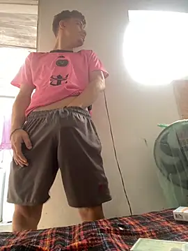 Snapshot of Ryannxyz chatting on 18, 10, 2025 Ryannxyz online show from 18, 10, 2025