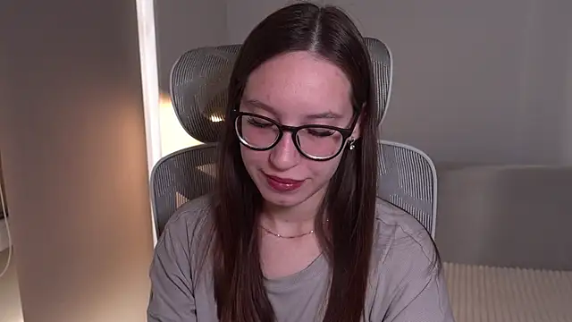 Snapshot of WhyEmmyCry chatting on 20, 4, 2026 WhyEmmyCry online show from 20, 4, 2026