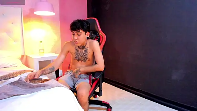 SantiOlsen online show from 7, 11, 2025