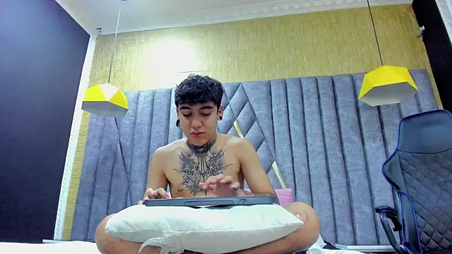 SantiOlsen online show from 13, 11, 2025