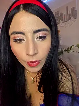 Snapshot of sofialinda01 chatting on 24, 10, 2025 sofialinda01 online show from 24, 10, 2025