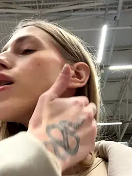 kira mia online show from 12, 1, 2026