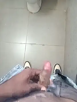 Snapshot of HeatableRevan chatting on 20, 3, 2026 HeatableRevan online show from 20, 3, 2026