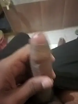 Snapshot of HeatableRevan chatting on 25, 3, 2026 HeatableRevan online show from 25, 3, 2026