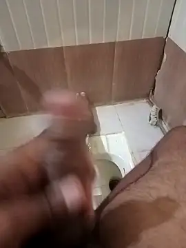 Snapshot of HeatableRevan chatting on 26, 3, 2026 HeatableRevan online show from 26, 3, 2026