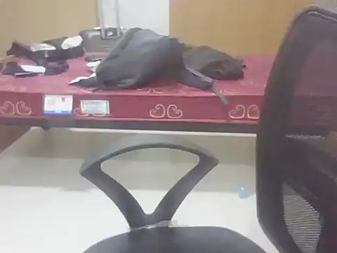 Snapshot of nick2445 chatting on 27, 3, 2026 nick2445 online show from 27, 3, 2026