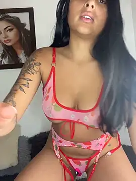 morenaQueen  online show from 14, 11, 2025