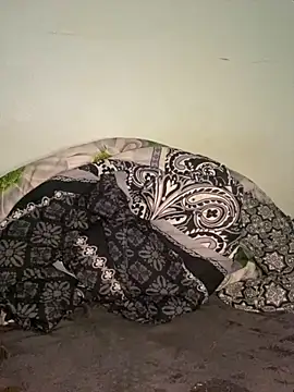 Snapshot of Winny-sexy chatting on 13, 11, 2025 Winny-sexy online show from 13, 11, 2025