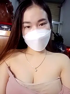 Snapshot of Family-Lovee chatting on 5, 11, 2025 Family-Lovee online show from 5, 11, 2025