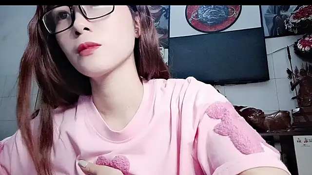 Snapshot of Family-Lovee chatting on 16, 6, 2026 Family-Lovee online show from 16, 6, 2026