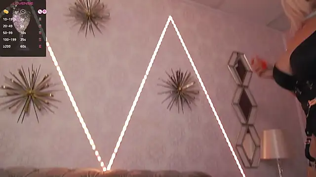 RubyDivine online show from 30, 6, 2026