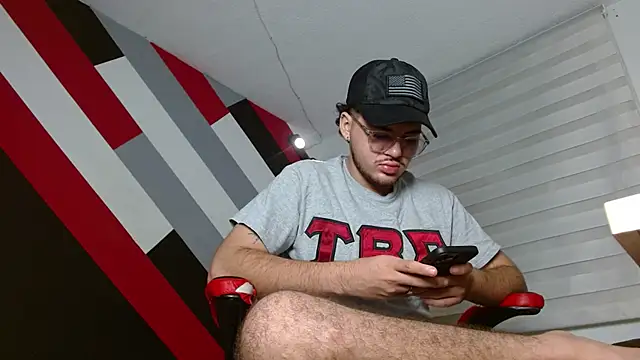 Snapshot of Zac_Golden chatting on 19, 6, 2026 Zac Golden online show from 19, 6, 2026