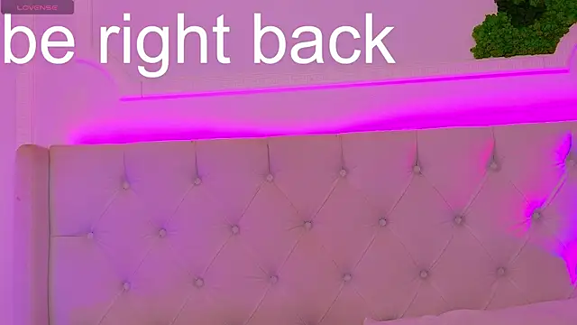 ElisaCharm online show from 19, 6, 2026
