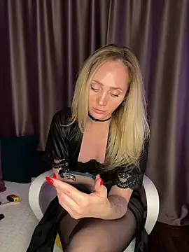 Drink me all up online show from 27, 11, 2025