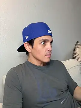 Orlando702xh online show from 27, 10, 2025