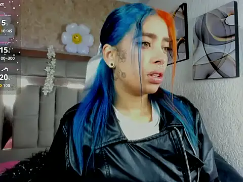 Cristall ravven online show from 30, 11, 2025