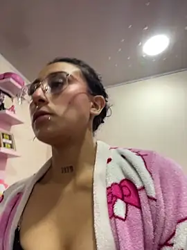 Violeet-Smith online show from 25, 10, 2025