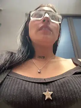 Violeet-Smith online show from 6, 5, 2026