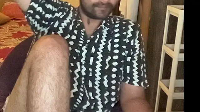 MakeMeAwareAah online show from 25, 10, 2025