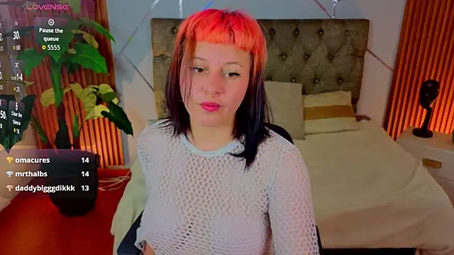 Snapshot of camilaa_lux chatting on 25, 2, 2026 camilaa lux online show from 25, 2, 2026