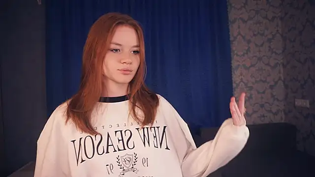 KarlynGow online show from 25, 11, 2025