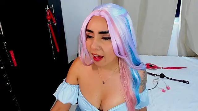 Snapshot of Emilyvalk_ chatting on 14, 2, 2026 Emilyvalk online show from 14, 2, 2026