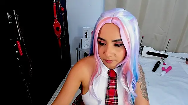 Emilyvalk  online show from 21, 2, 2026