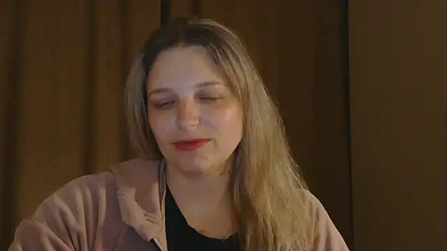 ElisSky301 online show from 12, 4, 2026