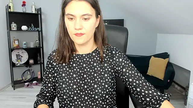 Snapshot of IzzyMonro chatting on 22, 10, 2025 IzzyMonro online show from 22, 10, 2025