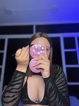 Beella1  online show from 13, 5, 2026