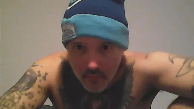 Snapshot of D13ON3L chatting on 13, 11, 2025 D13ON3L online show from 13, 11, 2025