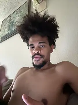 Snapshot of Mrmakeherwet_Tez chatting on 23, 2, 2026 Mrmakeherwet Tez online show from 23, 2, 2026