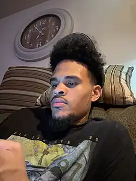 Snapshot of Mrmakeherwet_Tez chatting on 3, 3, 2026 Mrmakeherwet Tez online show from 3, 3, 2026