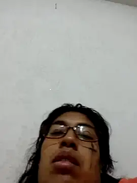 Snapshot of Chicattoo69 chatting on 19, 11, 2025 Chicattoo69 online show from 19, 11, 2025