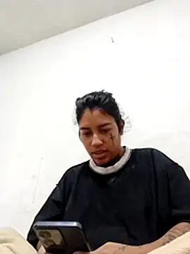 Snapshot of Chicattoo69 chatting on 27, 11, 2025 Chicattoo69 online show from 27, 11, 2025