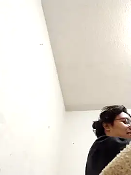 Snapshot of Chicattoo69 chatting on 3, 12, 2025 Chicattoo69 online show from 3, 12, 2025