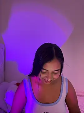 aly nicols online show from 30, 10, 2025