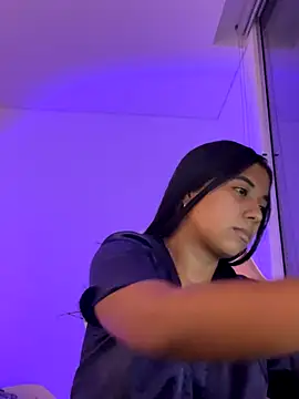 aly nicols online show from 7, 11, 2025